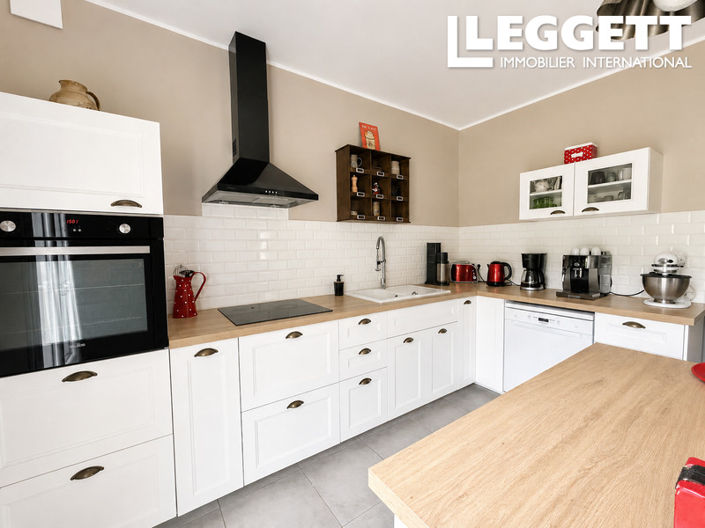 Image No.3-5 Bed House for sale