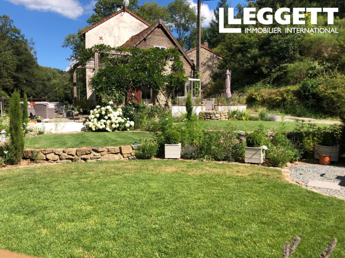 Image No.3-9 Bed House for sale