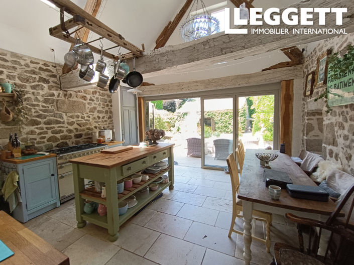 Image No.8-9 Bed House for sale