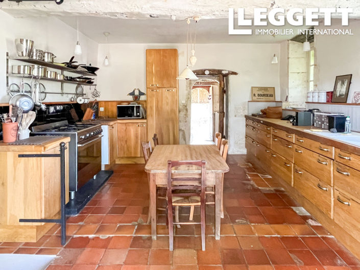 Image No.5-7 Bed House for sale