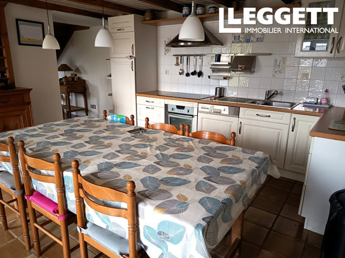 Image No.2-6 Bed House for sale