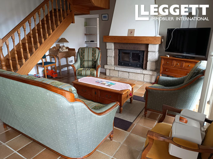 Image No.5-6 Bed House for sale