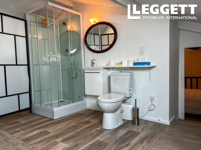 Image No.8-5 Bed House for sale