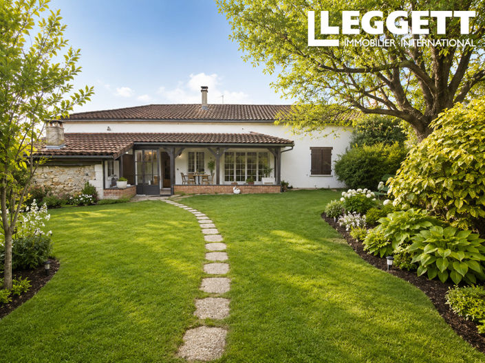 Image No.2-4 Bed House for sale