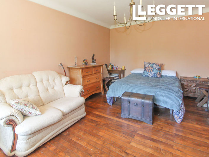 Image No.5-4 Bed House for sale