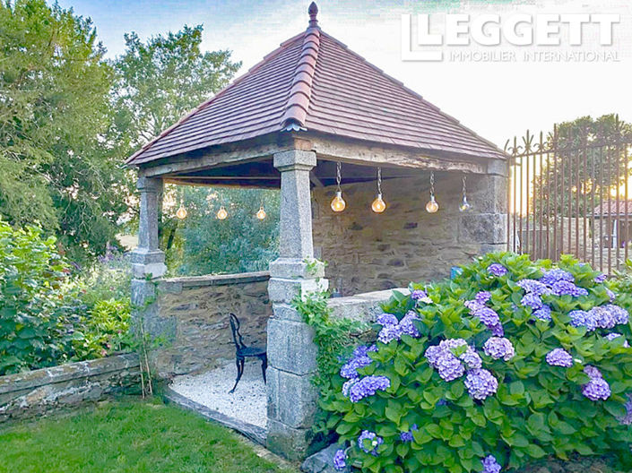 Image No.9-11 Bed House for sale