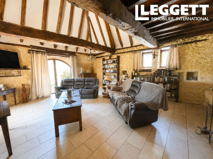 Image No.7-6 Bed House for sale