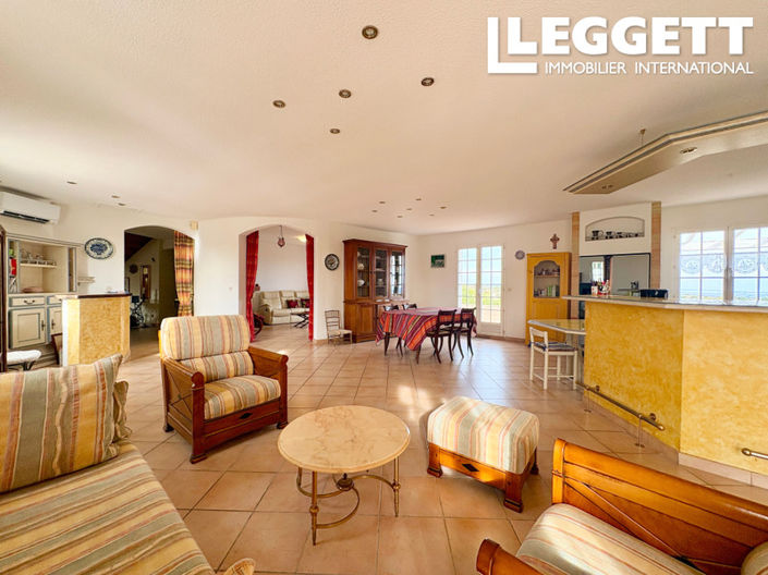 Image No.3-4 Bed House for sale