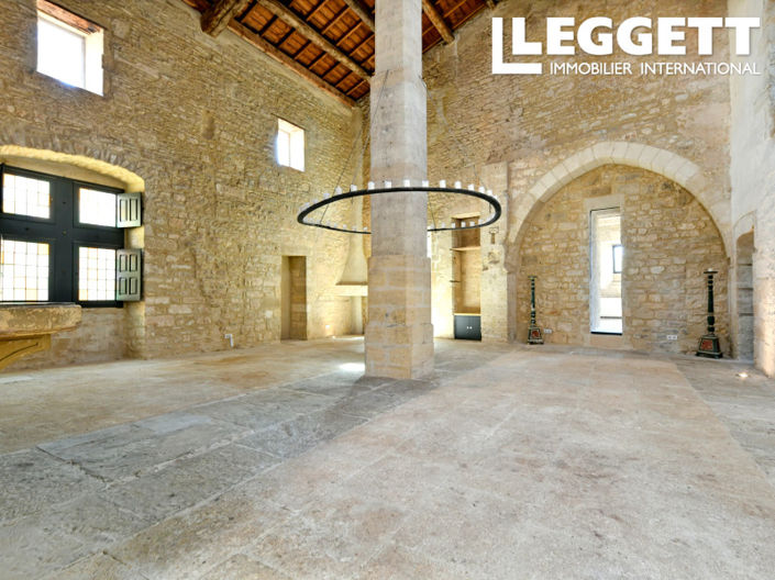 Image No.5-9 Bed Chateaux for sale