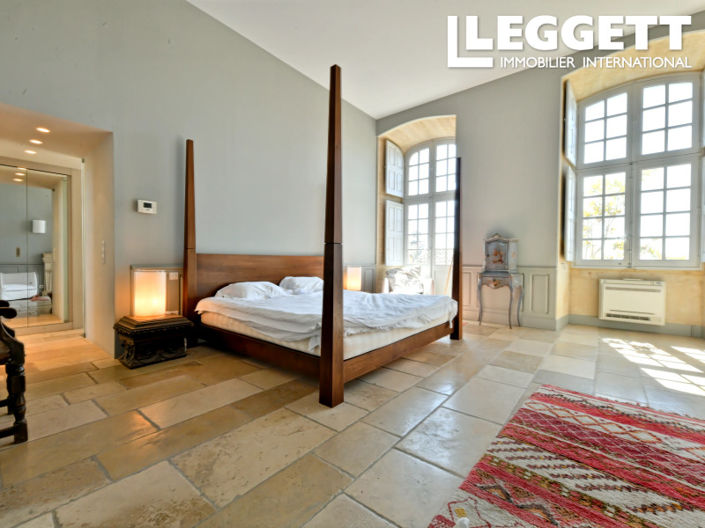 Image No.9-9 Bed Chateaux for sale