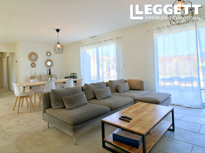 Image No.5-4 Bed House for sale