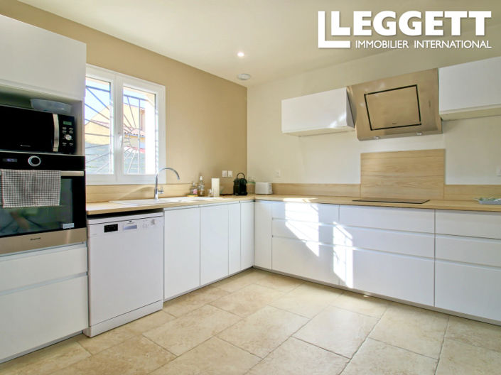 Image No.6-4 Bed House for sale