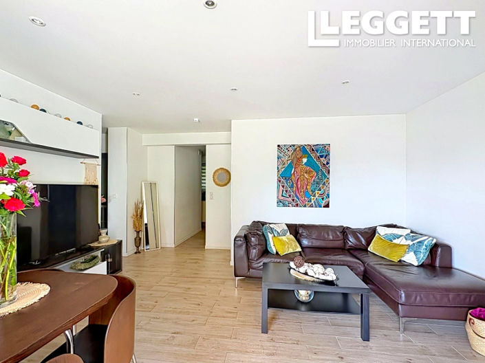Image No.6-Apartment for sale