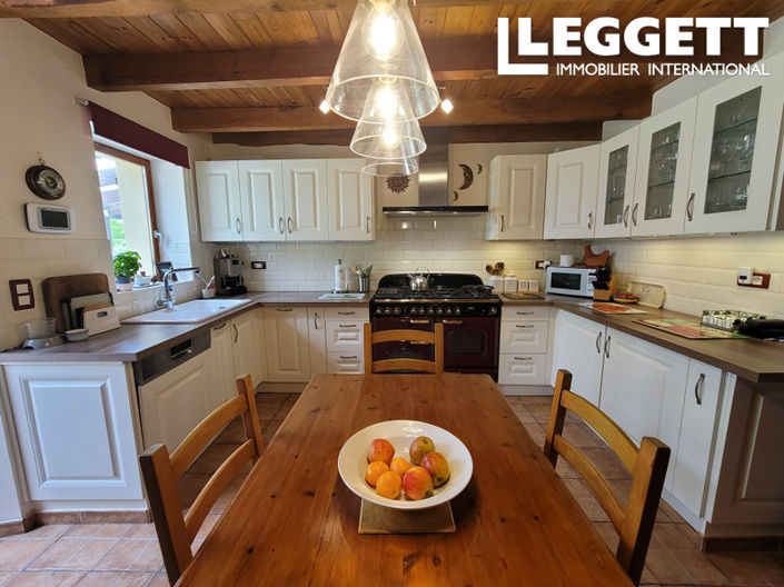 Image No.2-3 Bed House for sale