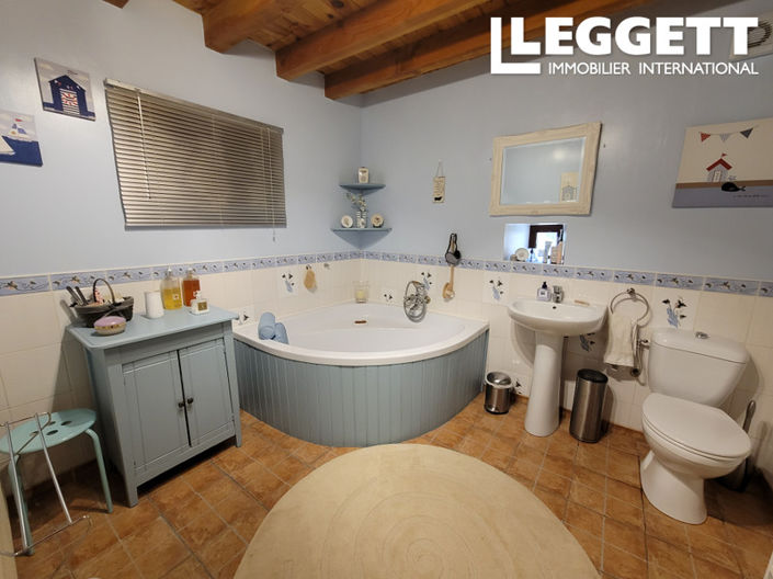 Image No.7-3 Bed House for sale