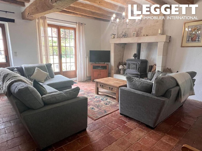 Image No.7-6 Bed House for sale