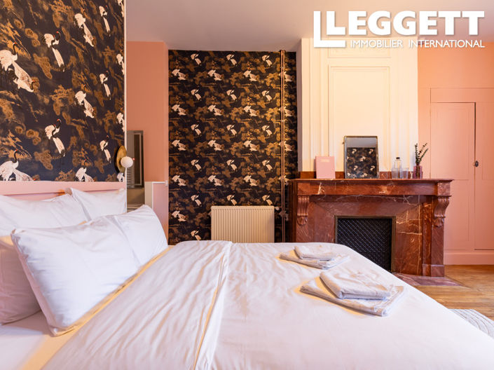 Image No.5-5 Bed House for sale
