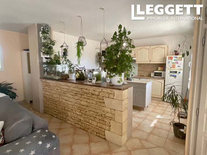 Image No.6-3 Bed House for sale