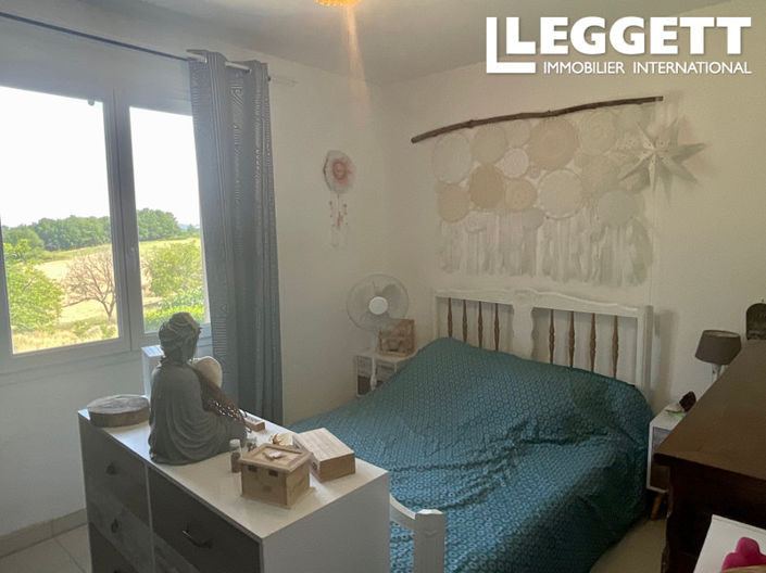 Image No.9-3 Bed House for sale