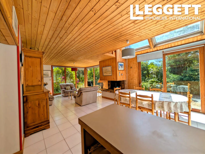 Image No.3-5 Bed House for sale