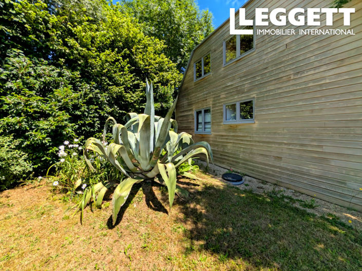 Image No.9-5 Bed House for sale