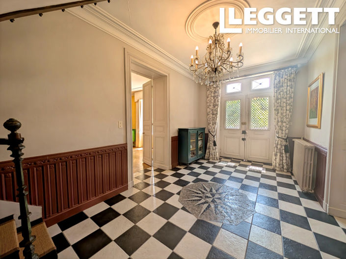 Image No.3-Maison de 10 chambres à vendre à Criteuil-la-Magdeleine