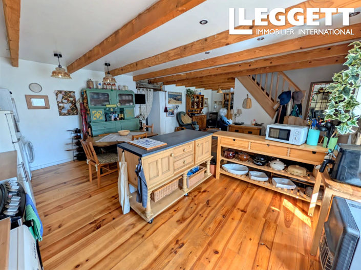 Image No.6-5 Bed House for sale