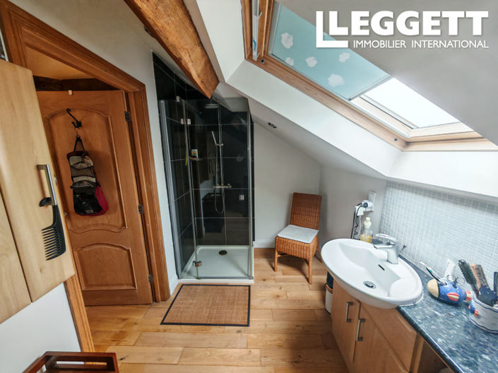 Image No.9-3 Bed House for sale