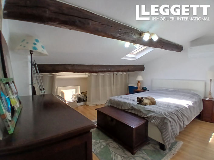 Image No.10-3 Bed House for sale