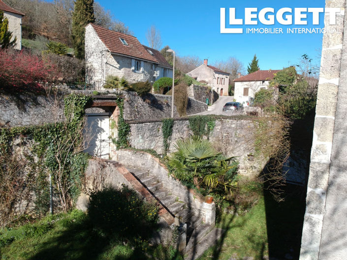 Image No.10-5 Bed House for sale