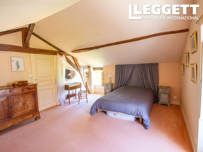 Image No.9-4 Bed House for sale