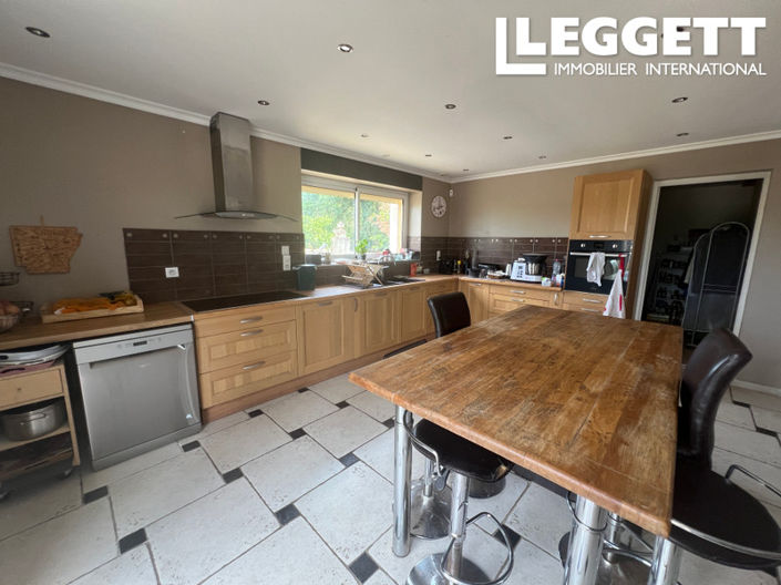Image No.3-7 Bed House for sale