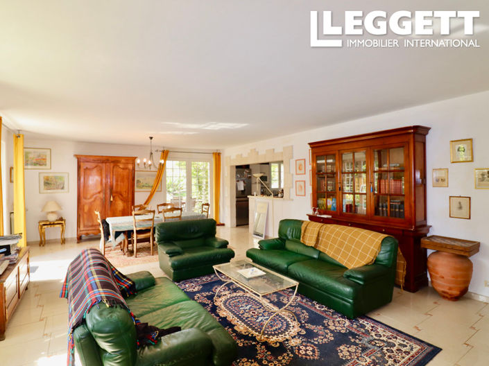 Image No.3-5 Bed House for sale