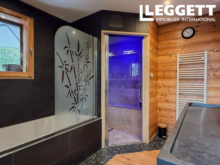 Image No.9-3 Bed House for sale
