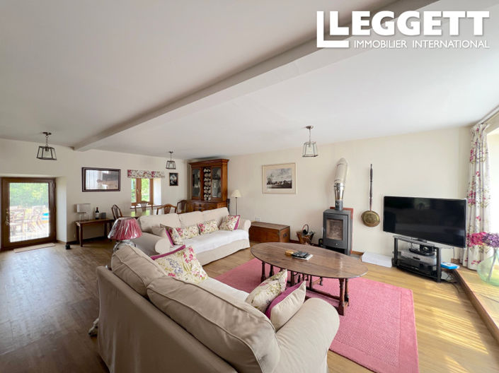 Image No.3-4 Bed House for sale