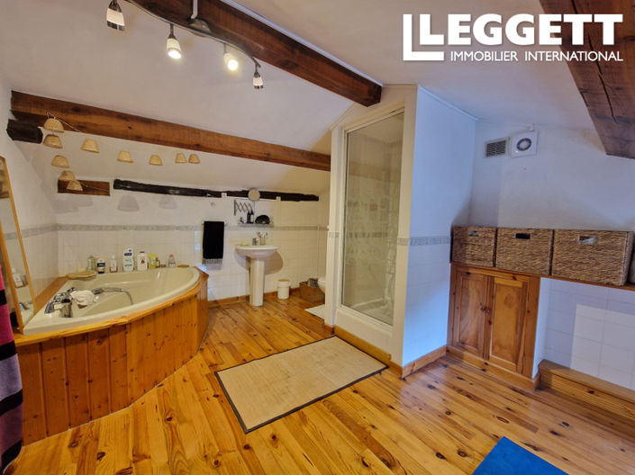 Image No.9-2 Bed House for sale