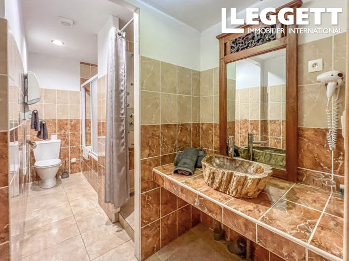 Image No.6-17 Bed Commercial for sale