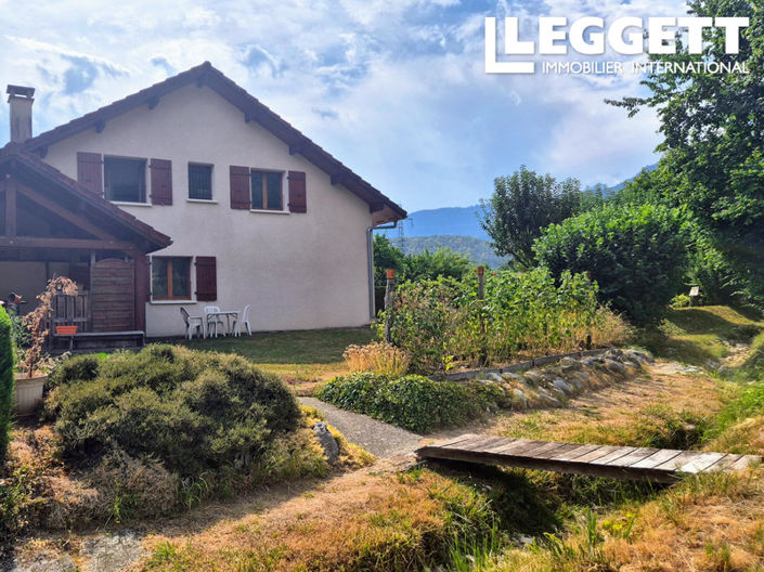Image No.2-4 Bed House for sale