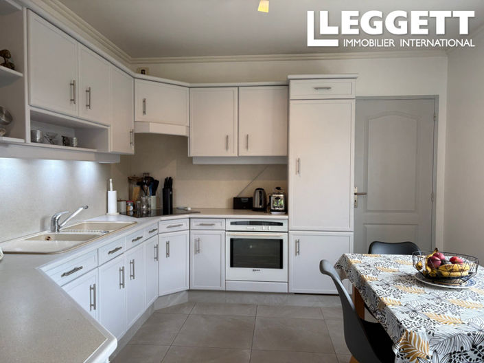 Image No.4-4 Bed House for sale