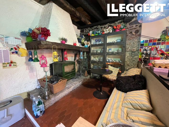 Image No.6-4 Bed House for sale