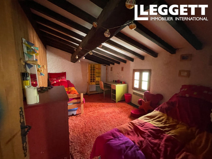 Image No.8-4 Bed House for sale