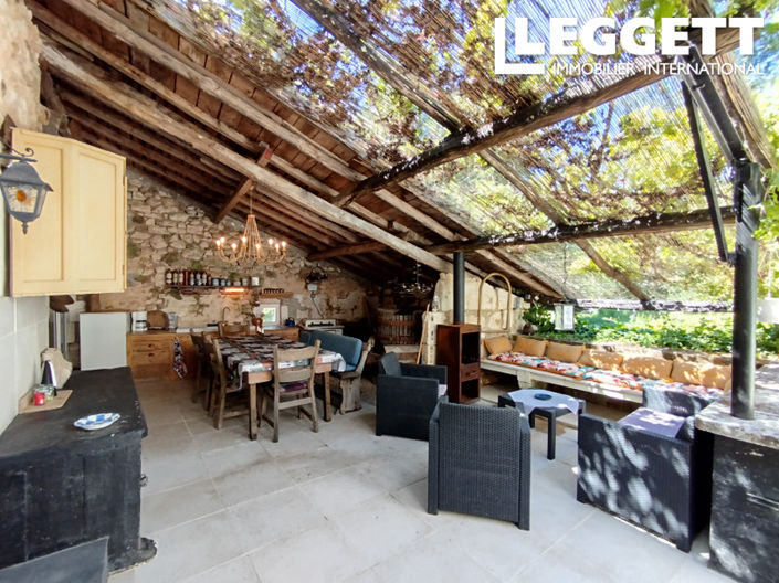 Image No.9-6 Bed House for sale