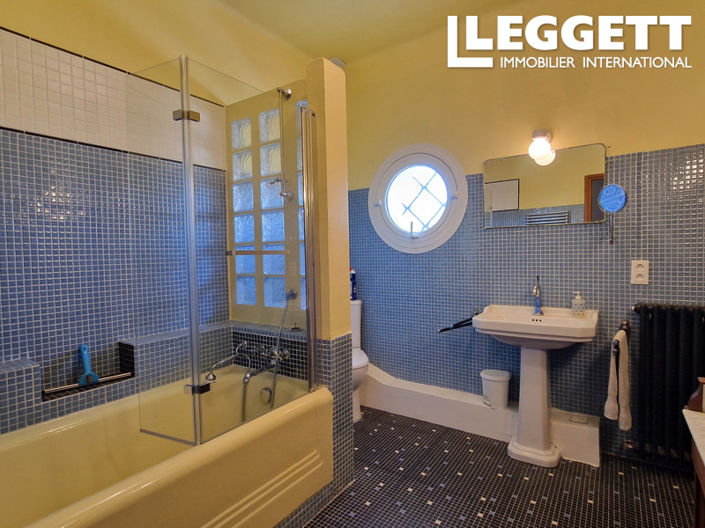 Image No.7-4 Bed House for sale