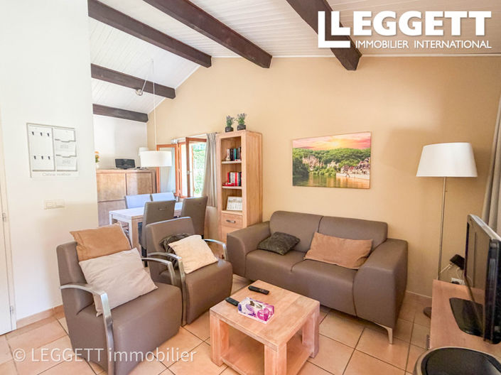 Image No.6-2 Bed House for sale