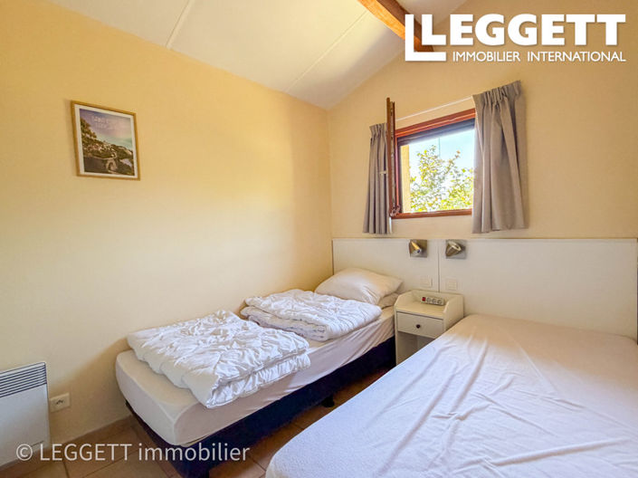 Image No.9-2 Bed House for sale