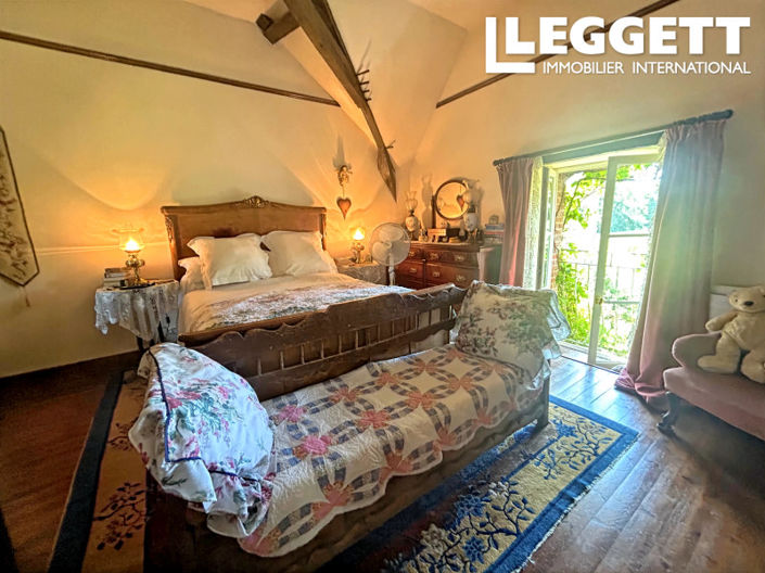Image No.6-4 Bed House for sale