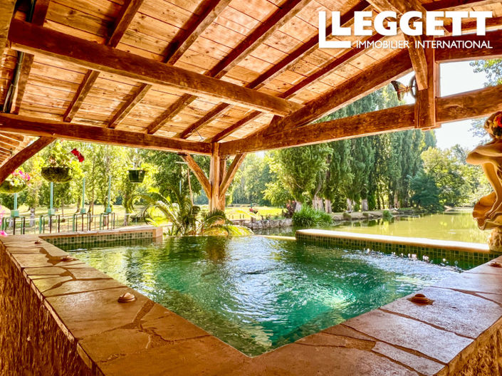 Image No.7-7 Bed House for sale