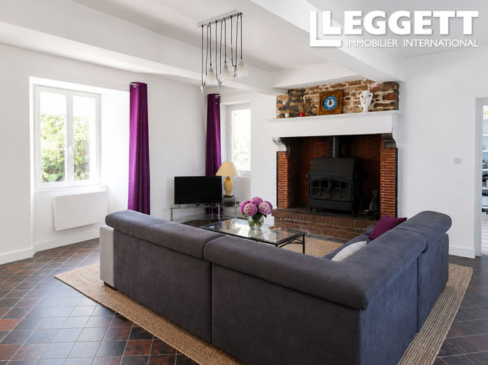 Image No.2-6 Bed House for sale