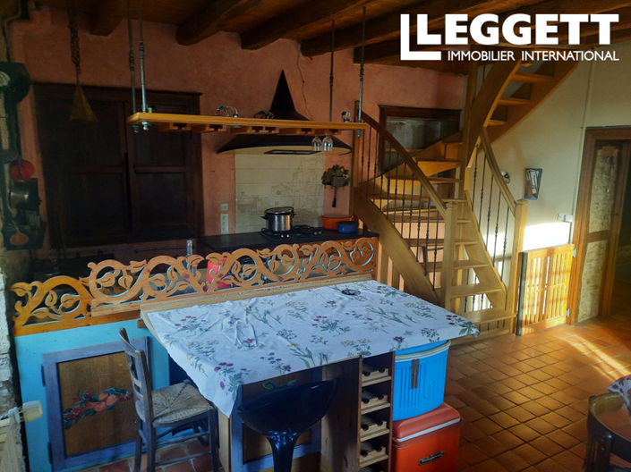 Image No.9-11 Bed House for sale