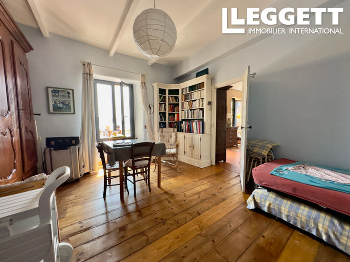Image No.5-5 Bed House for sale